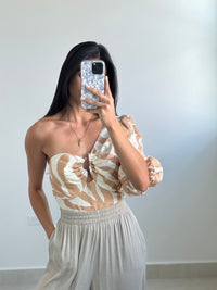 Nude zebra top