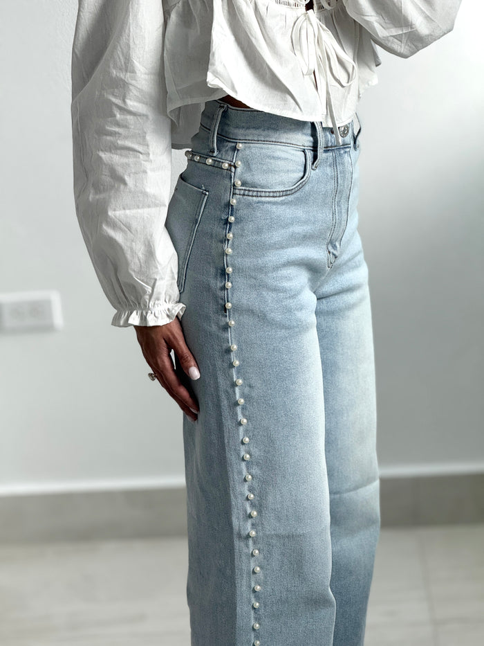 Vibrant pearl jeans